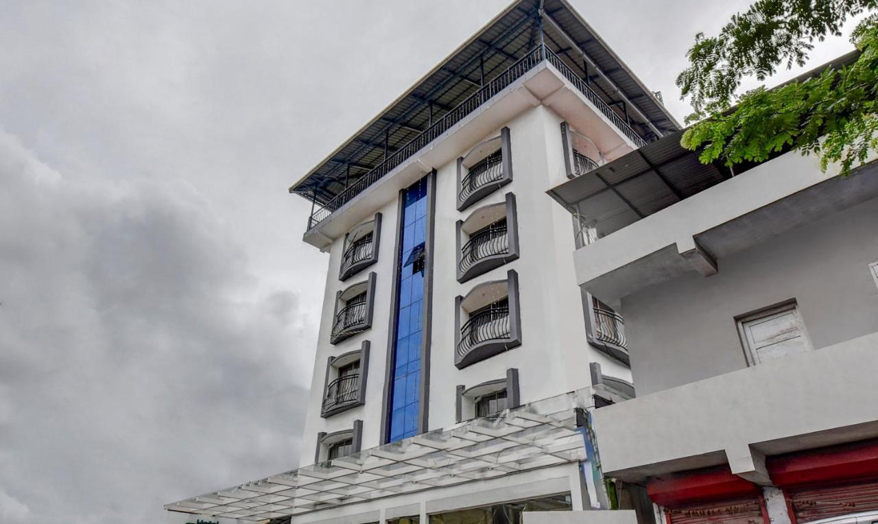 Hotel Garden Inn Kochi Екстер'єр фото
