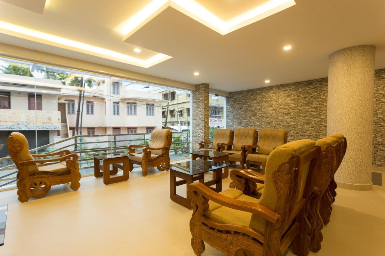 Hotel Garden Inn Kochi Екстер'єр фото