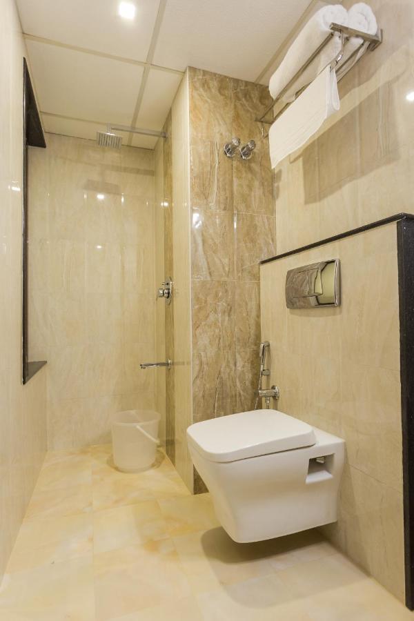 Hotel Garden Inn Kochi Екстер'єр фото