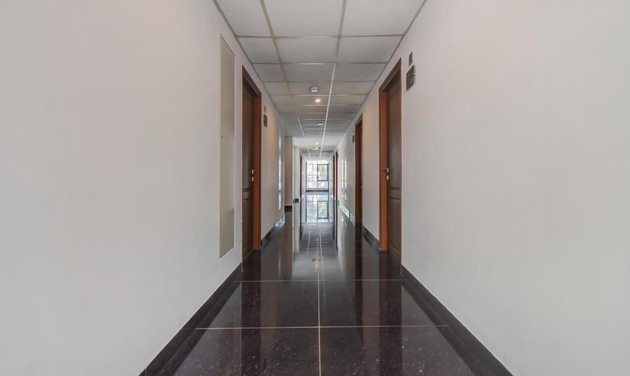 Hotel Garden Inn Kochi Екстер'єр фото