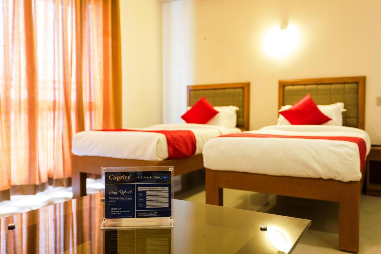 Hotel Garden Inn Kochi Екстер'єр фото